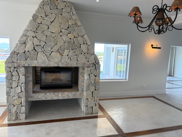 5 Bedroom Property for Sale in Whale Rock Hill Western Cape